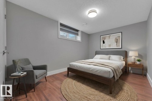 2615 21 Avenue, Edmonton, AB - Indoor Photo Showing Bedroom