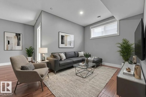 2615 21 Avenue, Edmonton, AB - Indoor Photo Showing Living Room