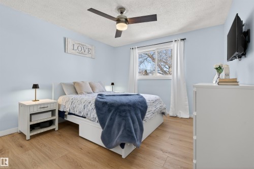 10366 148 Street, Edmonton, AB - Indoor Photo Showing Bedroom