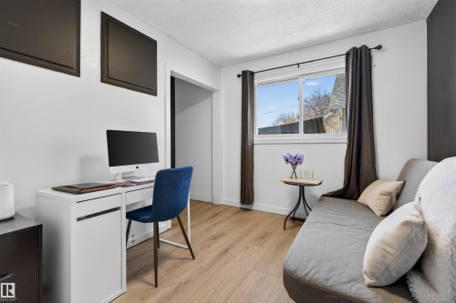 10366 148 Street, Edmonton, AB - Indoor