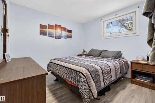 10366 148 Street, Edmonton, AB - Indoor Photo Showing Bedroom