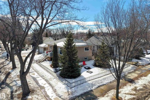 10366 148 Street, Edmonton, AB - Outdoor