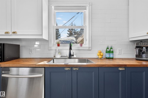 10366 148 Street, Edmonton, AB - Indoor Photo Showing Kitchen