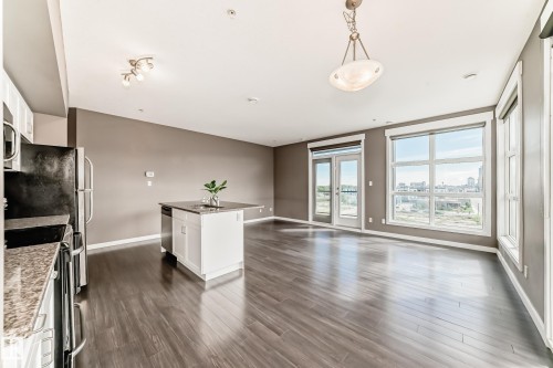 504 10518 113 Street, Edmonton, AB - Indoor