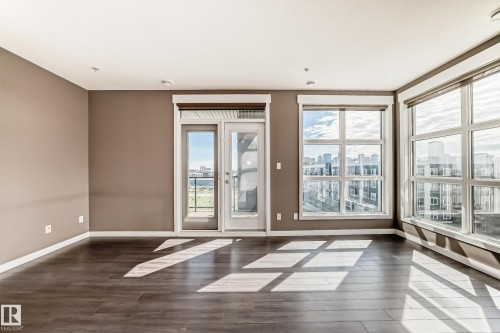 504 10518 113 Street, Edmonton, AB - Indoor Photo Showing Other Room