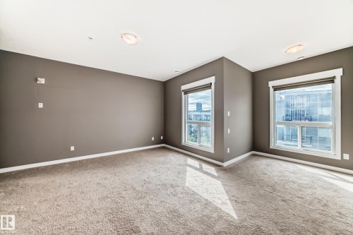 504 10518 113 Street, Edmonton, AB - Indoor Photo Showing Other Room