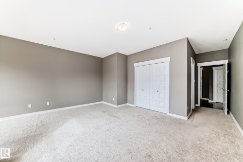 504 10518 113 Street, Edmonton, AB - Indoor Photo Showing Other Room