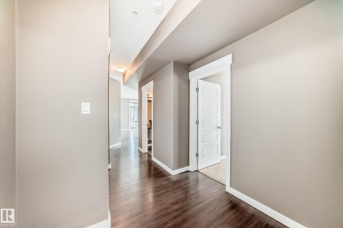 504 10518 113 Street, Edmonton, AB - Indoor Photo Showing Other Room
