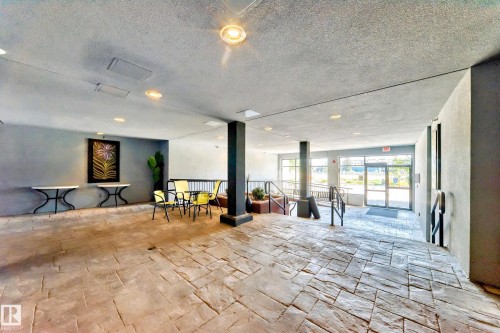 504 10518 113 Street, Edmonton, AB - Indoor Photo Showing Other Room