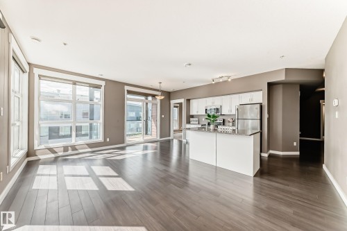 504 10518 113 Street, Edmonton, AB - Indoor Photo Showing Other Room