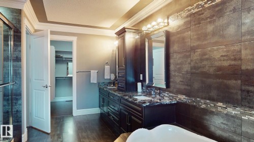 475 Allard Boulevard, Edmonton, AB - Indoor Photo Showing Bathroom