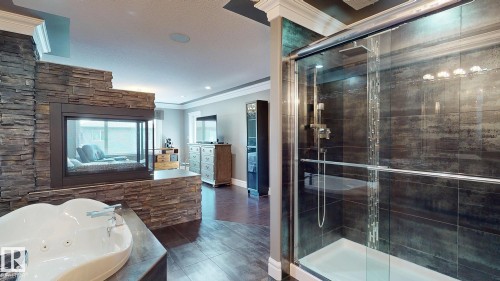 475 Allard Boulevard, Edmonton, AB - Indoor Photo Showing Bathroom