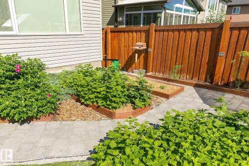 475 Allard Boulevard, Edmonton, AB - Outdoor