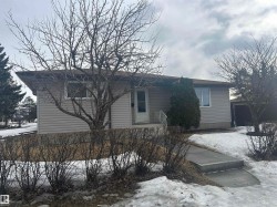 14911 77 Street NW  Edmonton, AB T5C 1E9