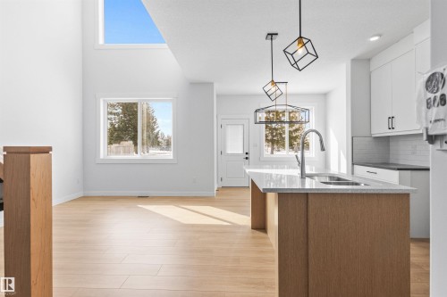 5133 53 Avenue, Calmar, AB - Indoor Photo Showing Kitchen With Double Sink