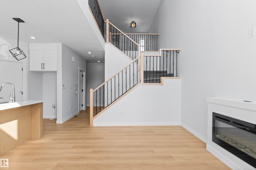 5133 53 Avenue, Calmar, AB - Indoor With Fireplace