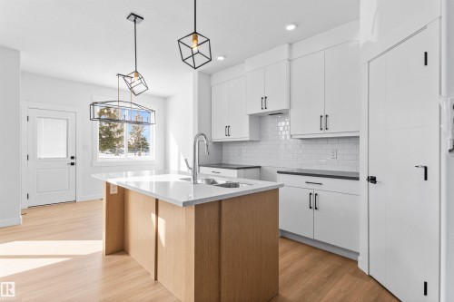 5133 53 Avenue, Calmar, AB - Indoor Photo Showing Kitchen