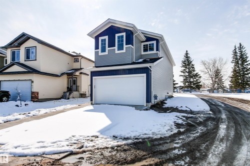 5133 53 Avenue, Calmar, AB - Outdoor With Facade