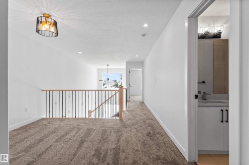 5133 53 Avenue, Calmar, AB - Indoor Photo Showing Other Room