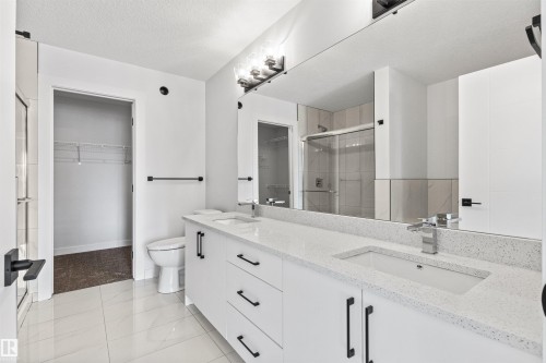 5133 53 Avenue, Calmar, AB - Indoor Photo Showing Bathroom