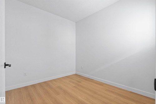 5133 53 Avenue, Calmar, AB - Indoor Photo Showing Other Room