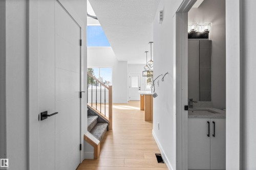 5133 53 Avenue, Calmar, AB - Indoor Photo Showing Other Room