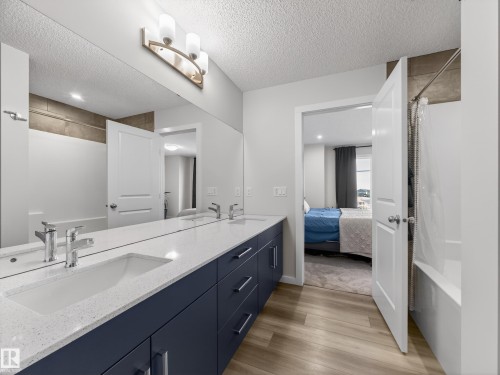 9 Prospect Place, Spruce Grove, AB - Indoor Photo Showing Bathroom