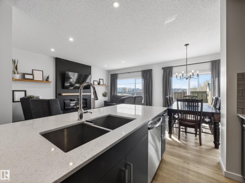 9 Prospect Place, Spruce Grove, AB - Indoor Photo Showing Kitchen With Double Sink