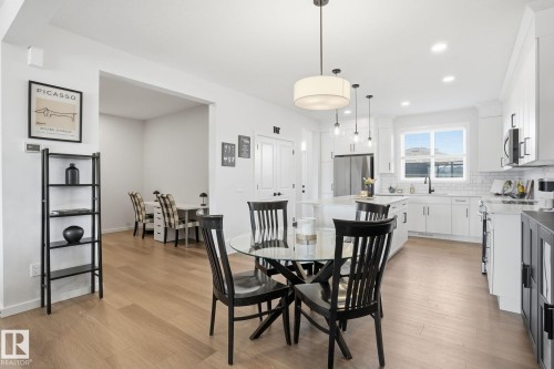 7012 54 Avenue, Beaumont, AB - Indoor