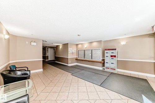 422 12838 65 Street, Edmonton, AB - Indoor Photo Showing Other Room