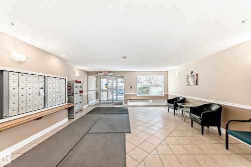 422 12838 65 Street, Edmonton, AB - Indoor Photo Showing Other Room
