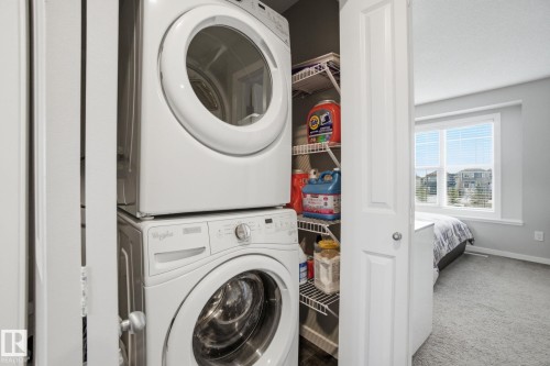 1170 Rosenthal Boulevard, Edmonton, AB - Indoor Photo Showing Laundry Room