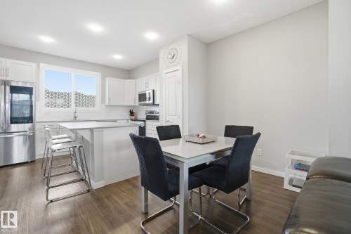 1170 Rosenthal Boulevard, Edmonton, AB - Indoor