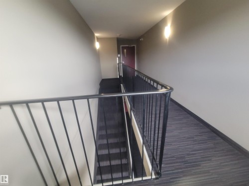 435 5515 7 Avenue, Edmonton, AB - Indoor Photo Showing Other Room