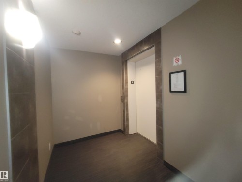435 5515 7 Avenue, Edmonton, AB - Indoor