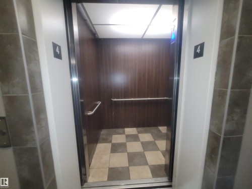 435 5515 7 Avenue, Edmonton, AB - Indoor