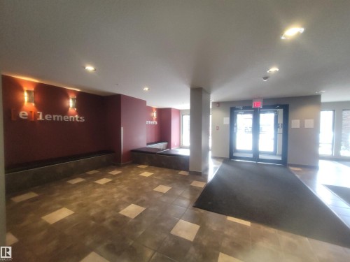 435 5515 7 Avenue, Edmonton, AB - Indoor Photo Showing Other Room