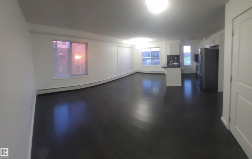 435 5515 7 Avenue, Edmonton, AB - Indoor Photo Showing Other Room