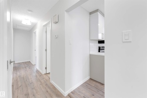 14511 21 St., Edmonton, AB - Indoor Photo Showing Other Room