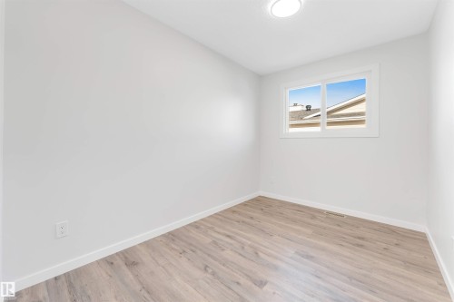 14511 21 St., Edmonton, AB - Indoor Photo Showing Other Room