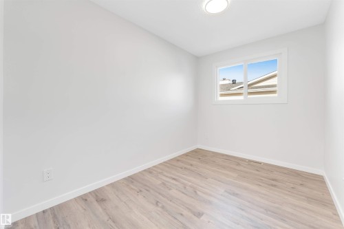 14511 21 St., Edmonton, AB - Indoor Photo Showing Other Room
