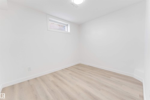 14511 21 St., Edmonton, AB - Indoor Photo Showing Other Room