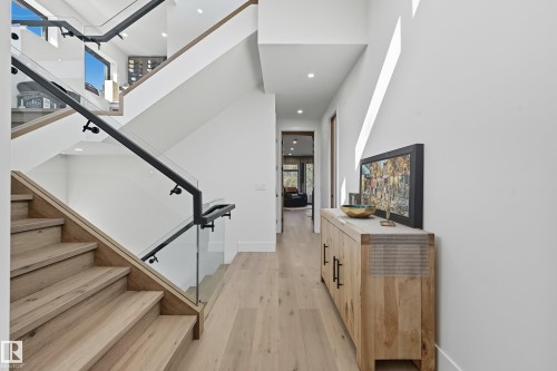 14312 92A Avenue, Edmonton, AB - Indoor Photo Showing Other Room