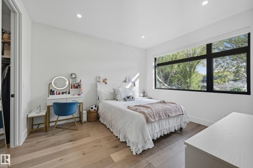 14312 92A Avenue, Edmonton, AB - Indoor Photo Showing Bedroom