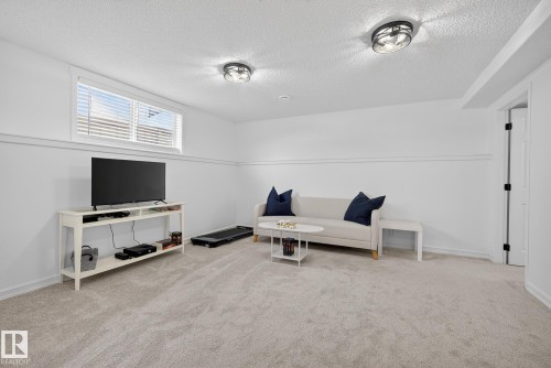 4503 149 Avenue, Edmonton, AB - Indoor