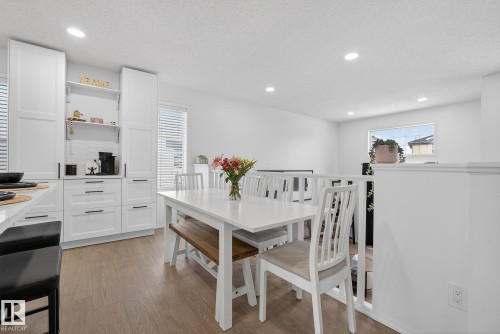 4503 149 Avenue, Edmonton, AB - Indoor Photo Showing Dining Room