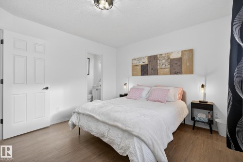 4503 149 Avenue, Edmonton, AB - Indoor Photo Showing Bedroom