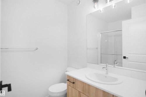 4296 Kinglet Drive, Edmonton, AB - Indoor Photo Showing Bathroom