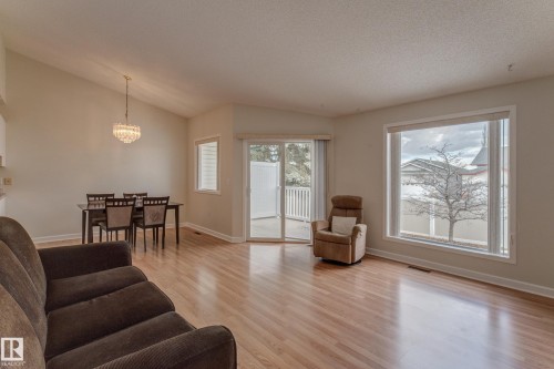 Open concept living area - 5 308 Jackson Road, Edmonton, AB - Indoor Photo Showing Living Room