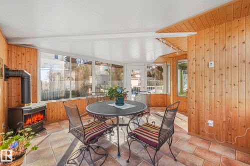 1033 Carter Crest Road, Edmonton, AB - Indoor